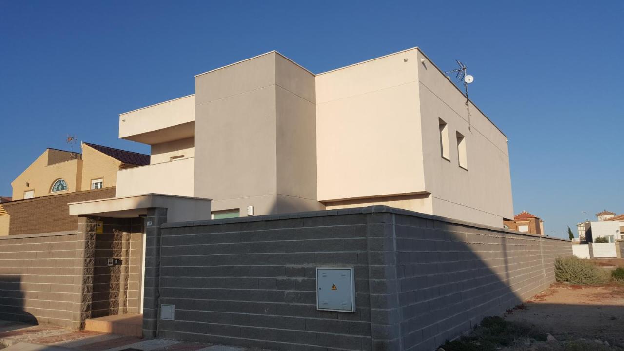 5 Bedrooms Private House 300M From Beach روكيتاس ذي مار المظهر الخارجي الصورة