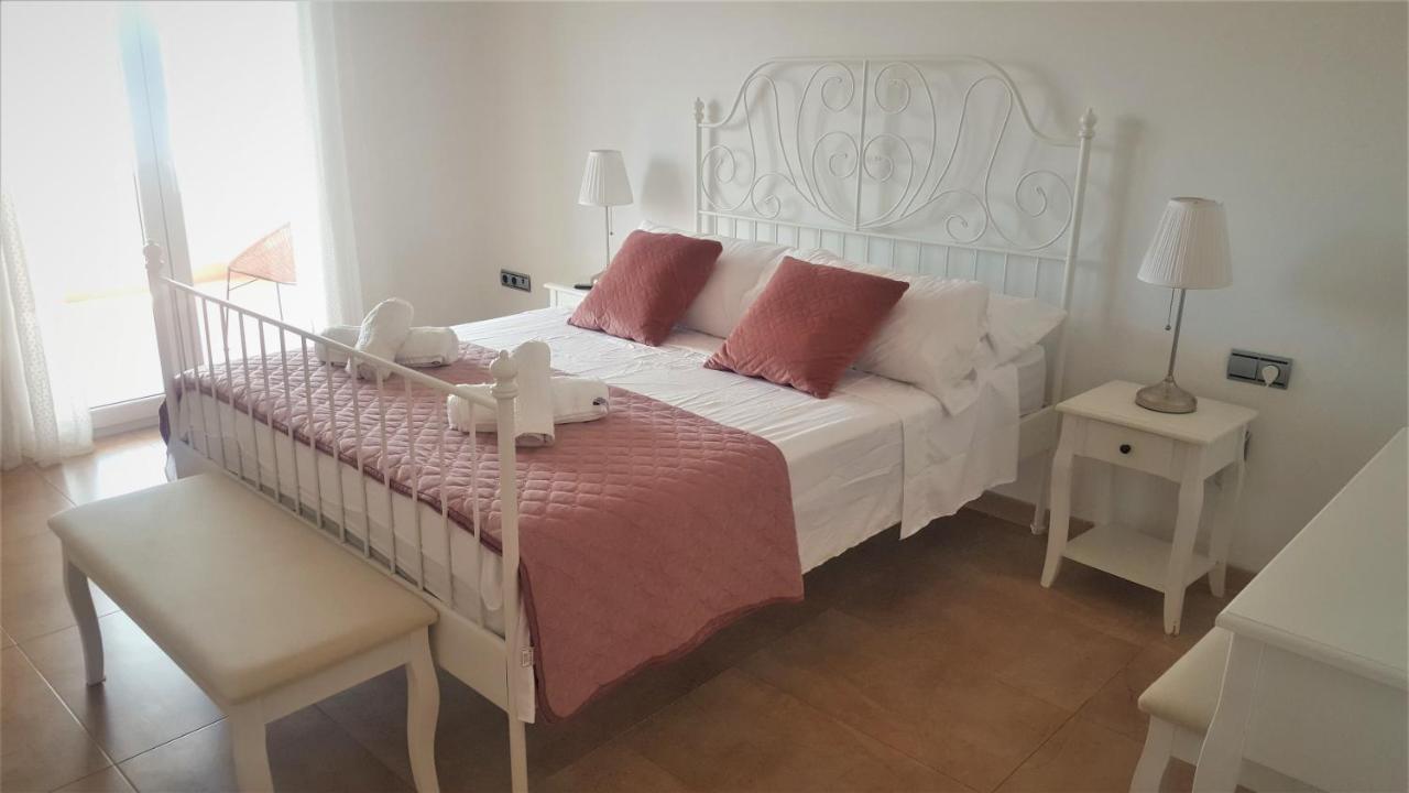 5 Bedrooms Private House 300M From Beach روكيتاس ذي مار المظهر الخارجي الصورة