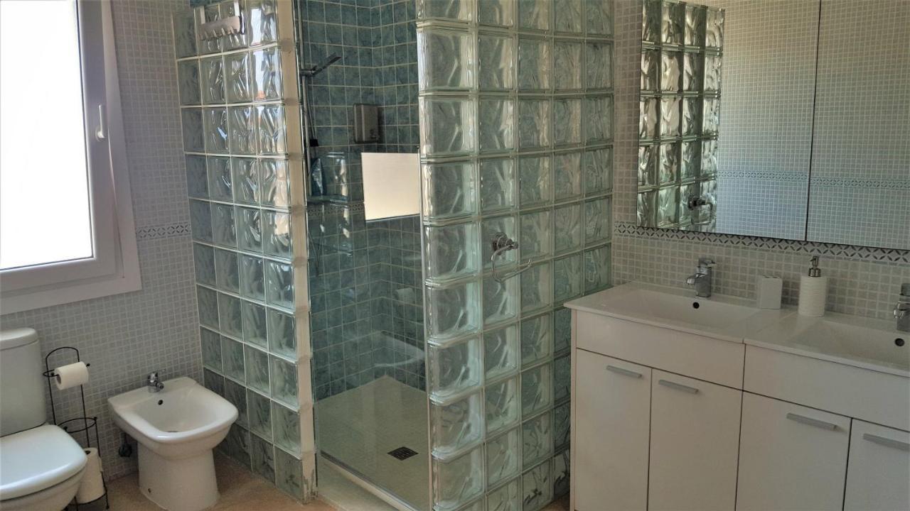5 Bedrooms Private House 300M From Beach روكيتاس ذي مار المظهر الخارجي الصورة